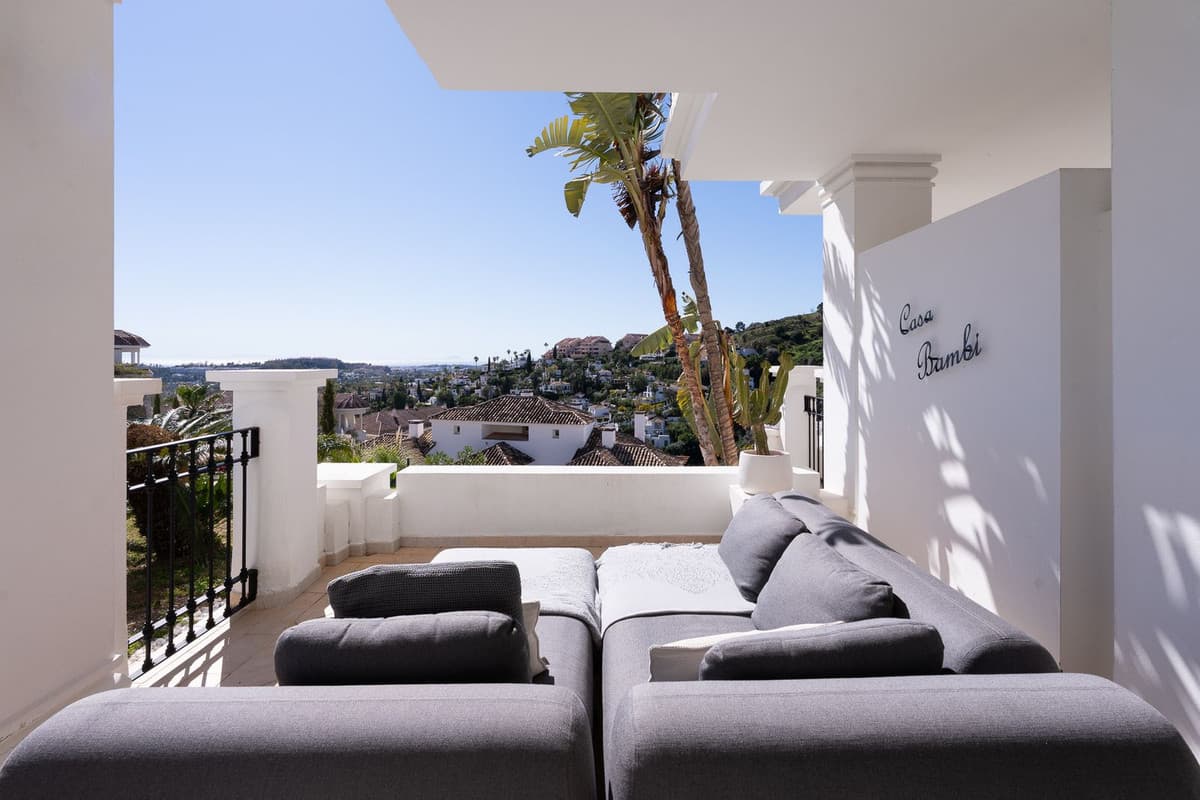 Ground Floor Apartment in Nueva Andalucía — photo 10 of 10