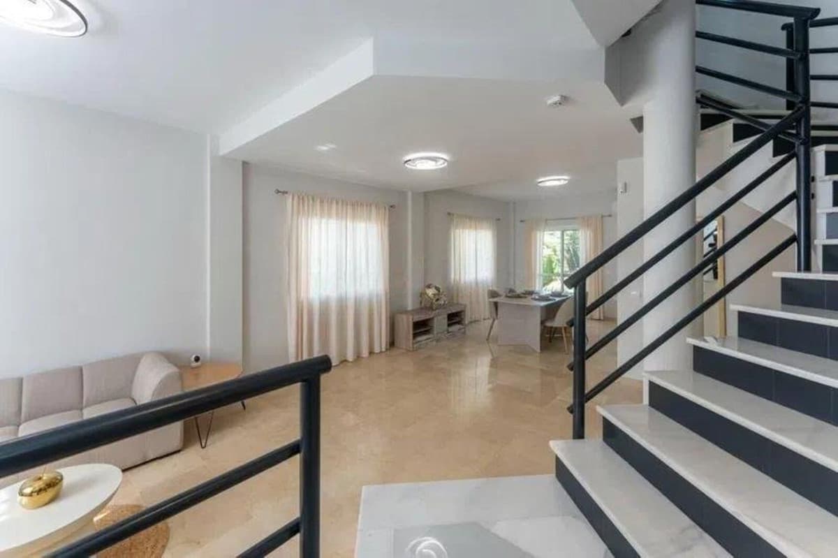 Semi-Detached House in Cabopino — photo 10 of 10