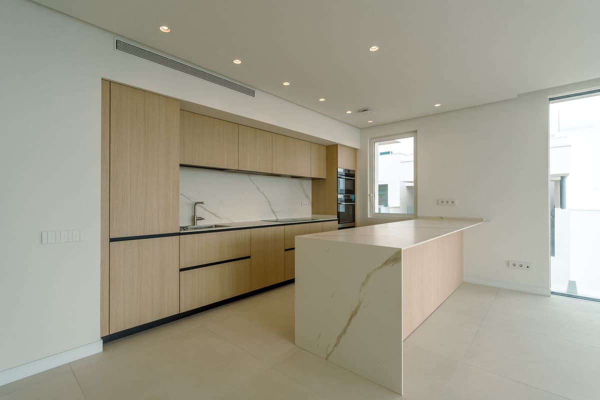 Middle Floor Apartment in Ojén — photo 2 of 10
