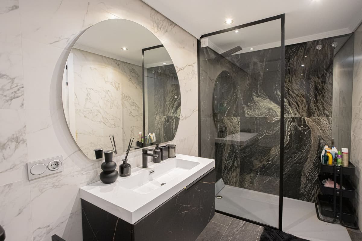 Ground Floor Apartment in Benahavís — photo 8 of 10