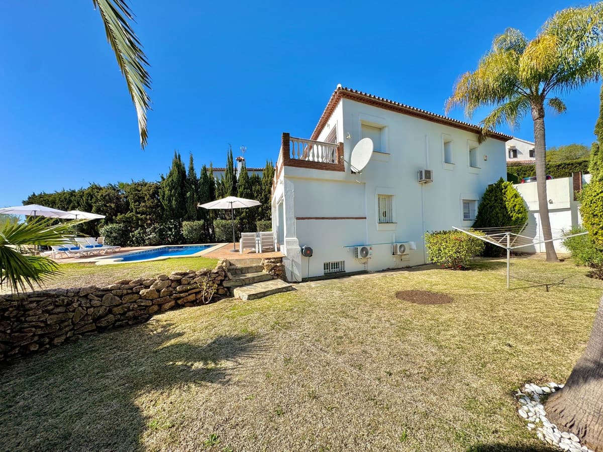 Detached Villa in Calahonda — photo 4 of 10