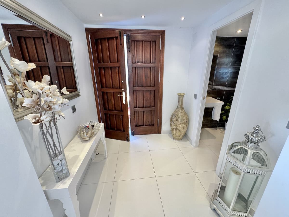 Detached Villa in Calahonda — photo 7 of 10