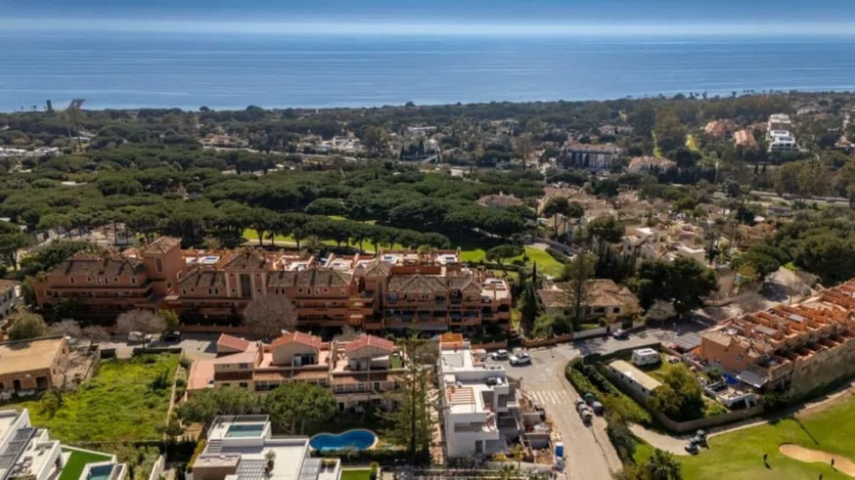 Semi-Detached House in Marbella — photo 2 of 10