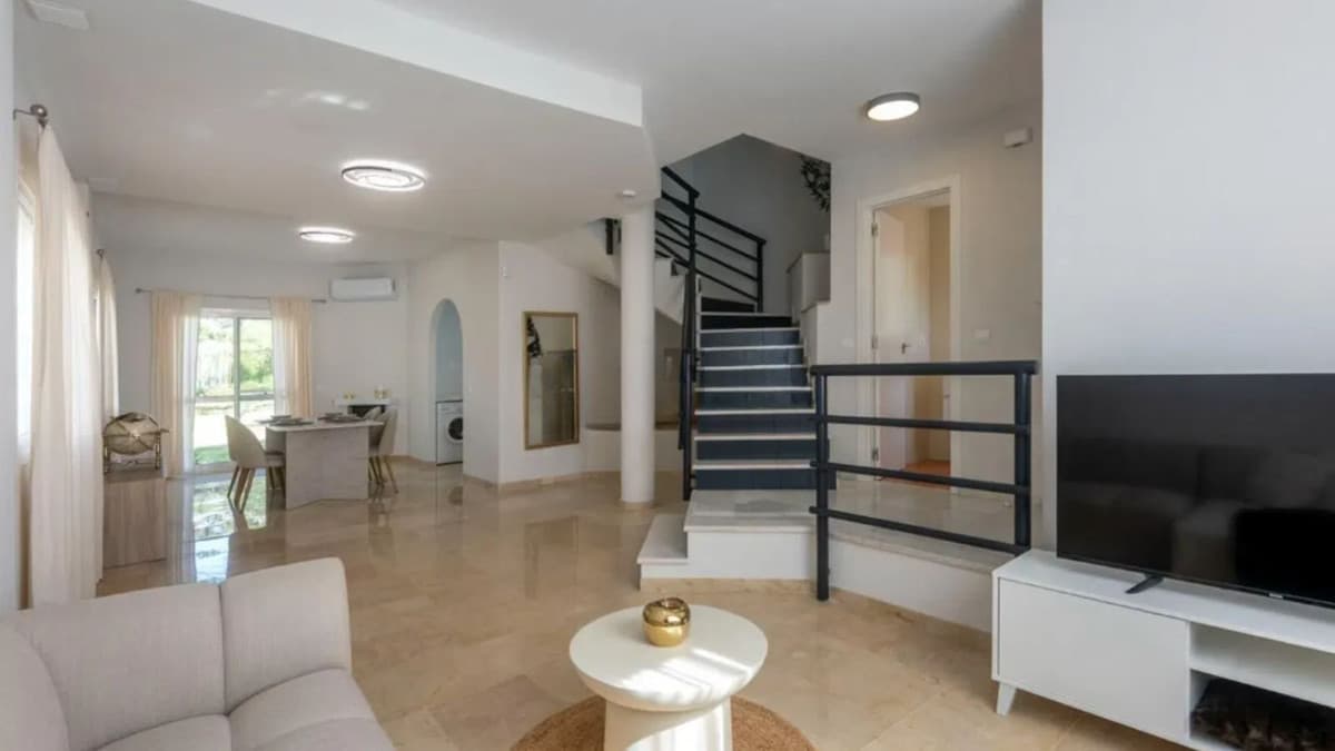 Semi-Detached House in Marbella — photo 5 of 10