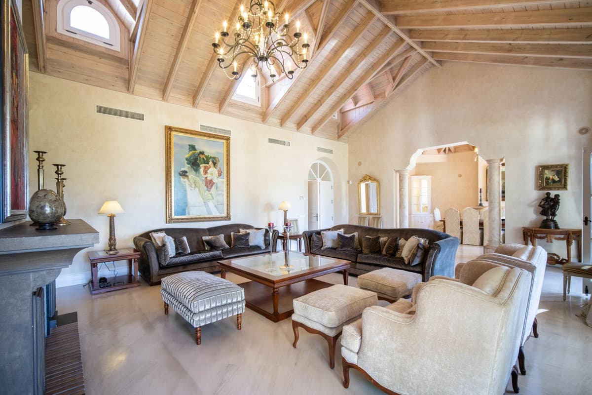 Detached Villa in Marbella — photo 6 of 10