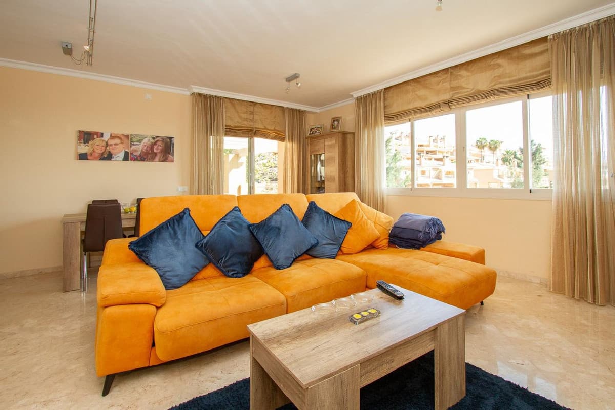 Penthouse in La Mairena — photo 1 of 10