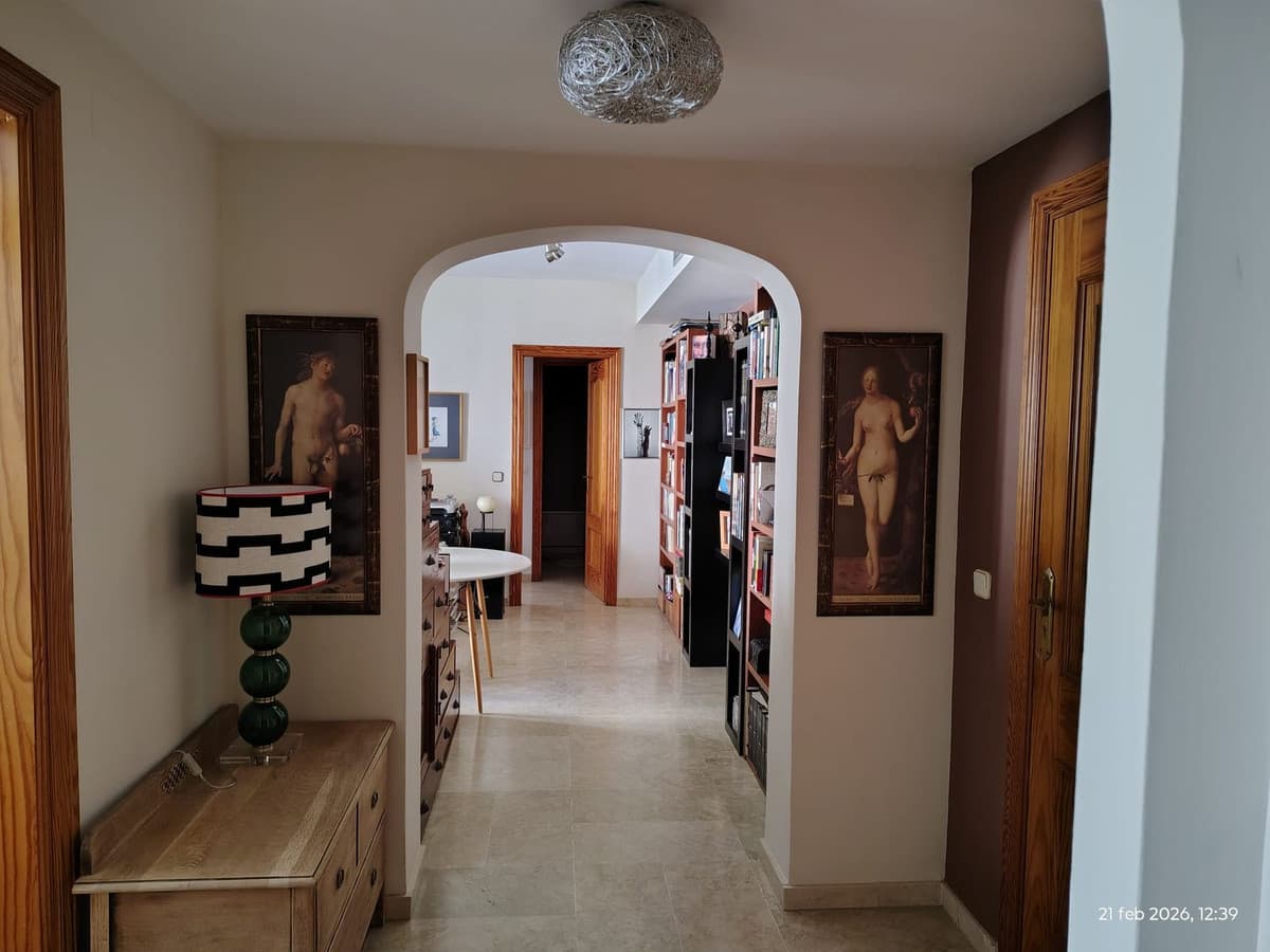 Ground Floor Apartment in Estepona — photo 5 of 10