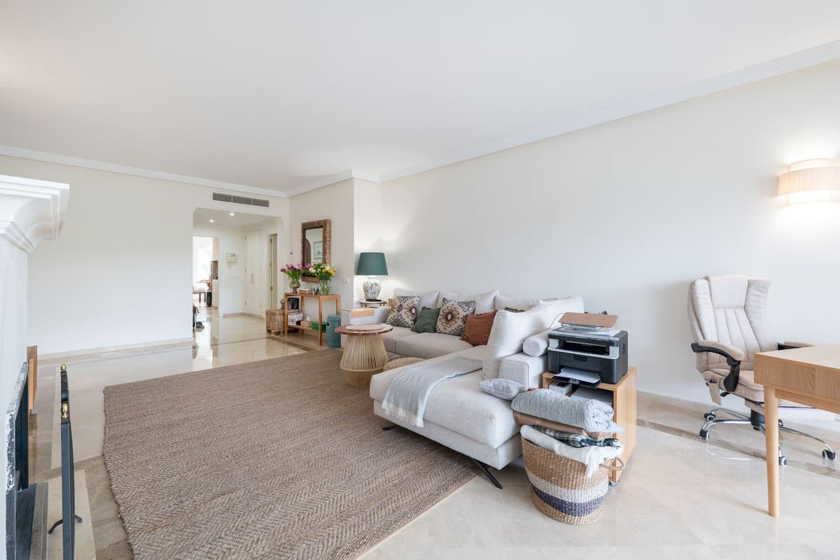 Ground Floor Apartment in Los Monteros — photo 3 of 10