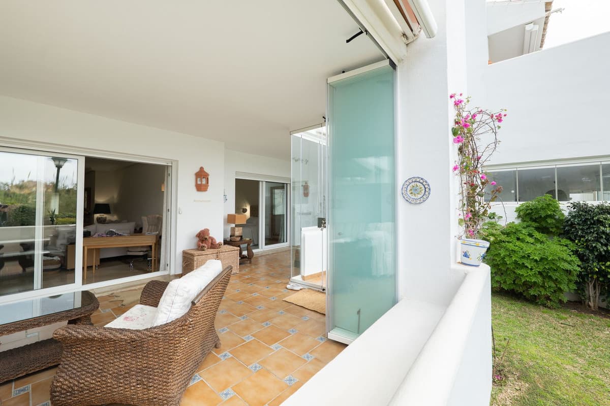 Ground Floor Apartment in Los Monteros — photo 10 of 10