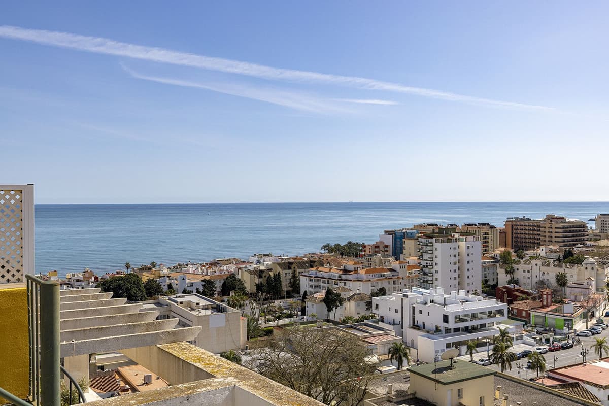 Penthouse in La Carihuela — photo 9 of 10