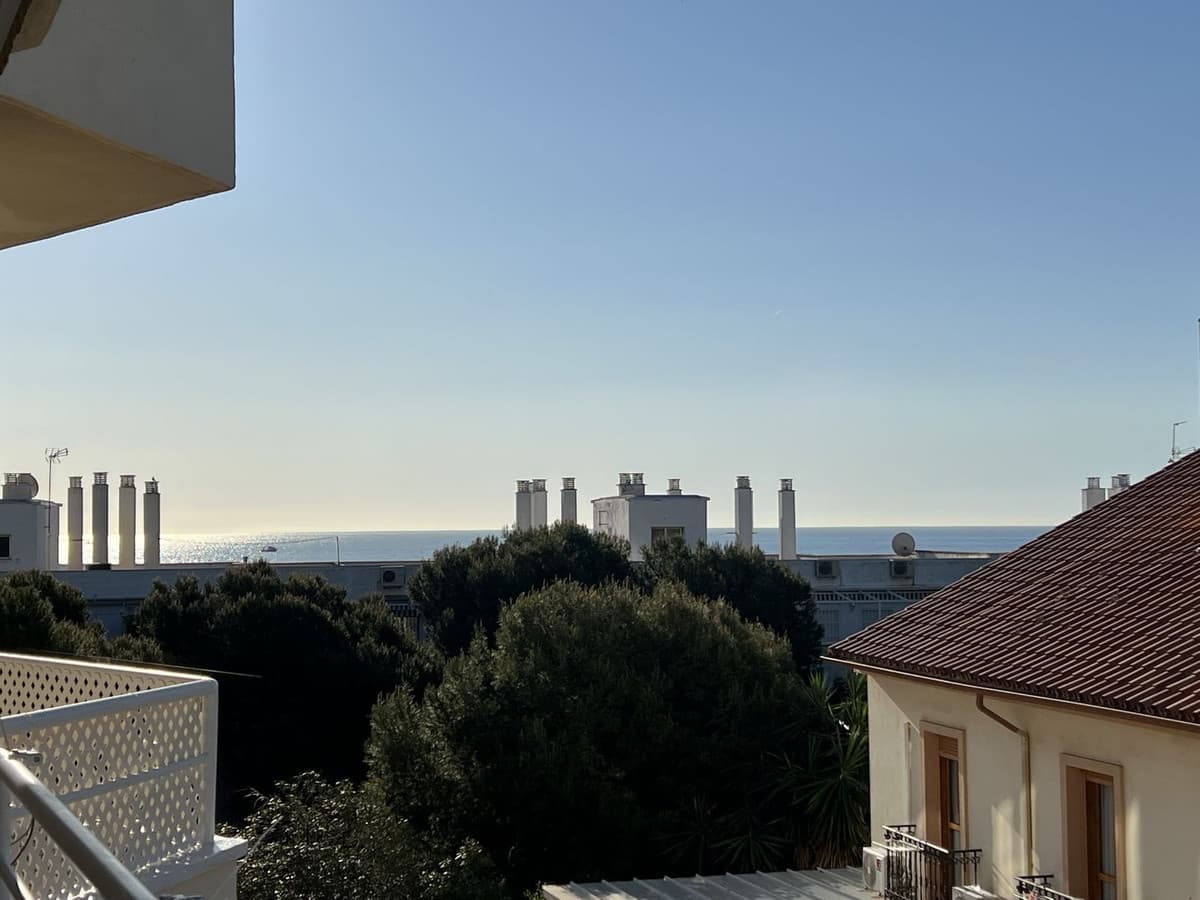 Middle Floor Apartment in Torremolinos — photo 1 of 10