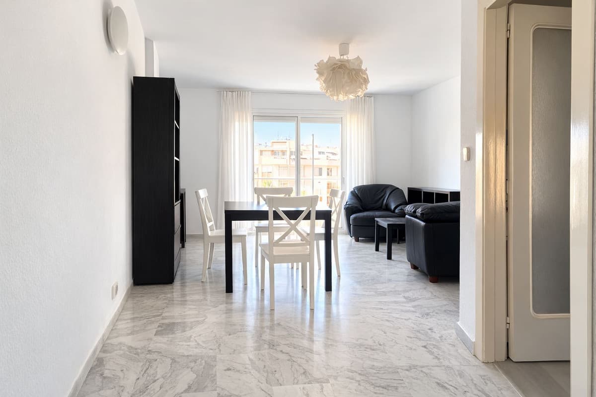 Middle Floor Apartment in Torremolinos — photo 10 of 10