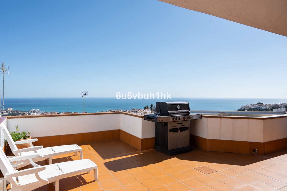 Townhouse in Benalmadena Pueblo — photo 1 of 10