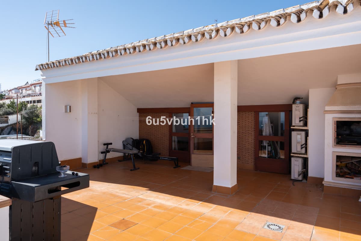 Townhouse in Benalmadena Pueblo — photo 7 of 10