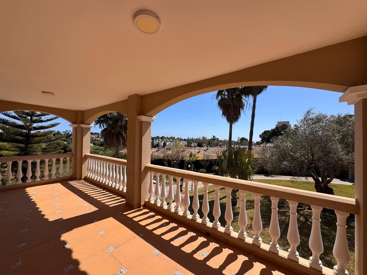 Detached Villa in Estepona — photo 8 of 10