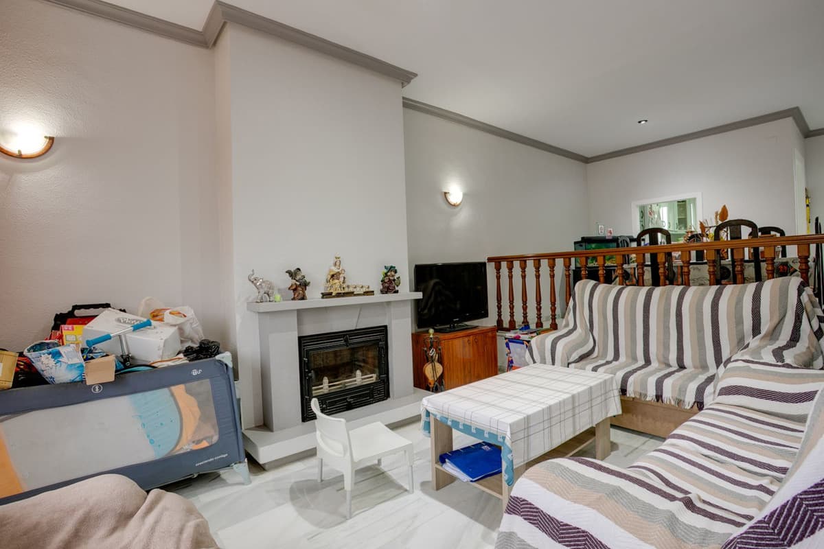 Townhouse in Estepona — photo 6 of 10