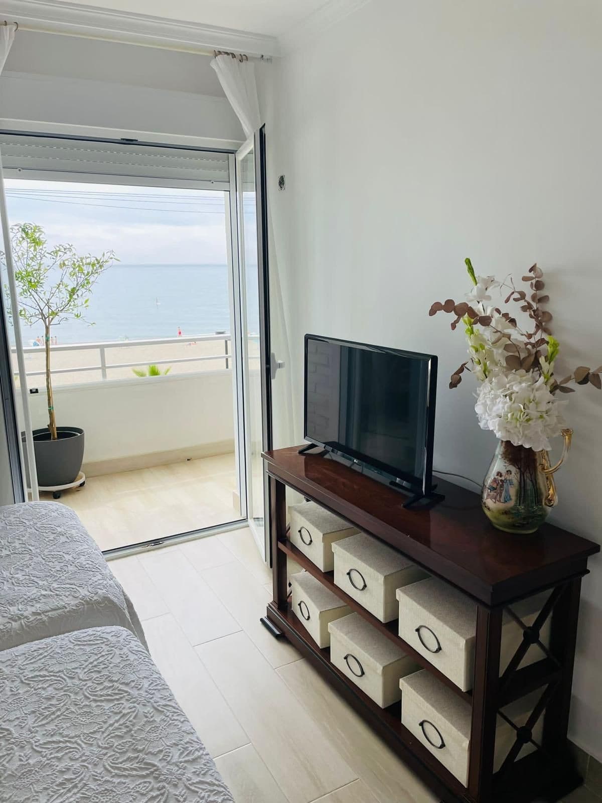 Middle Floor Apartment in Fuengirola — photo 8 of 10