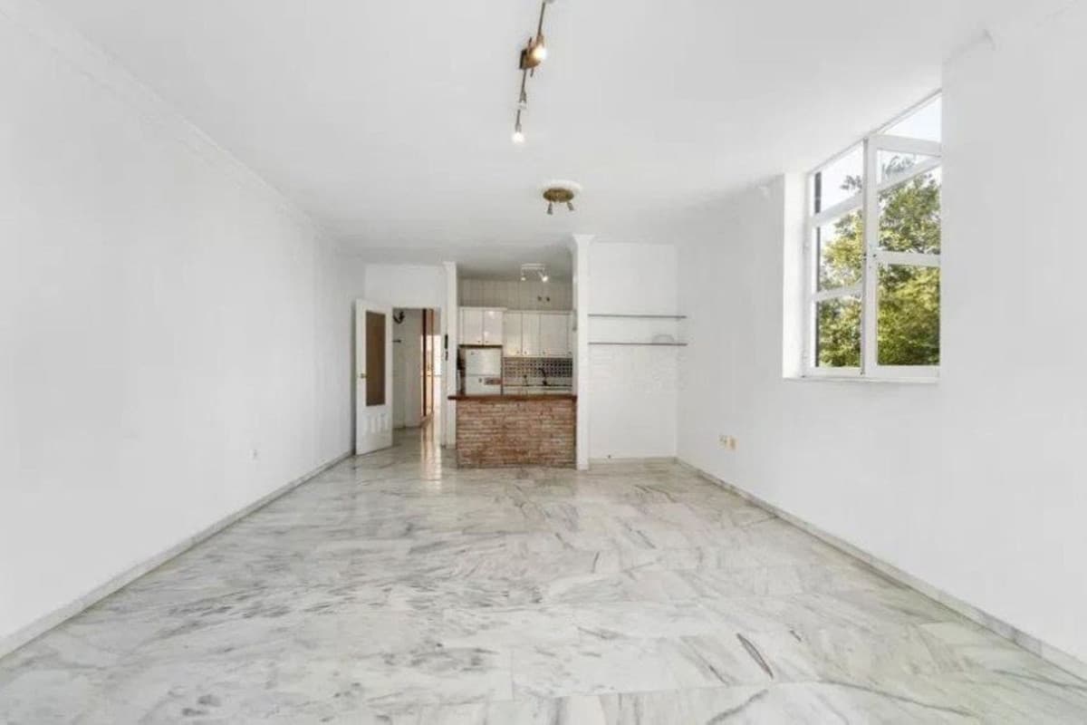 Middle Floor Apartment in Fuengirola — photo 2 of 10