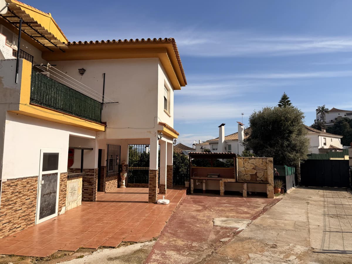 Detached Villa in Alhaurín de la Torre — photo 9 of 10