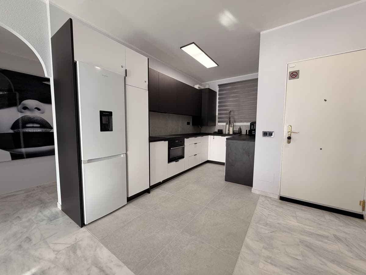 Middle Floor Apartment in Reserva de Marbella — photo 2 of 10