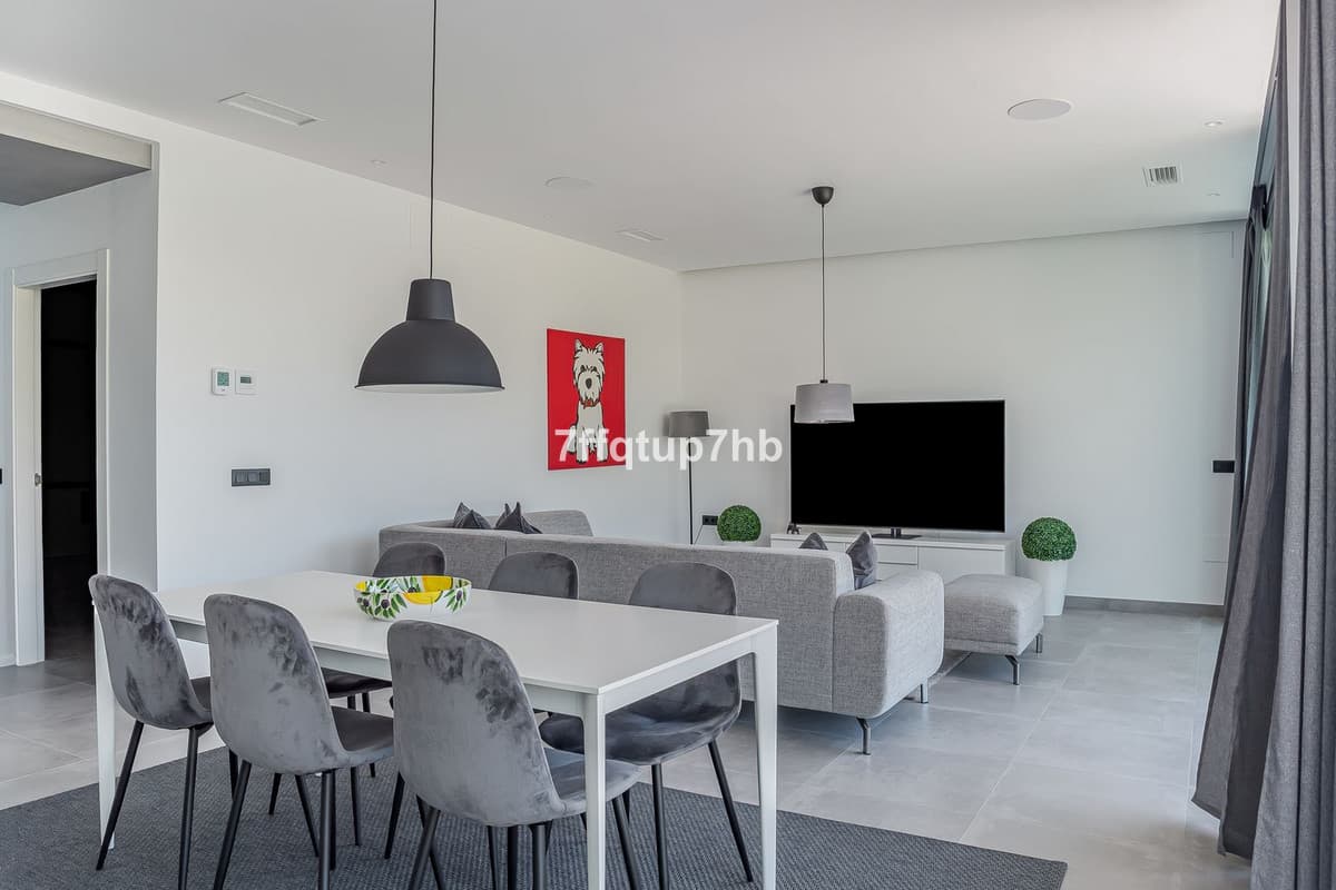 Detached Villa in Estepona — photo 4 of 10