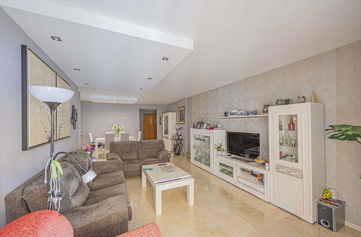 Middle Floor Apartment in Guadalmina Alta — photo 3 of 10