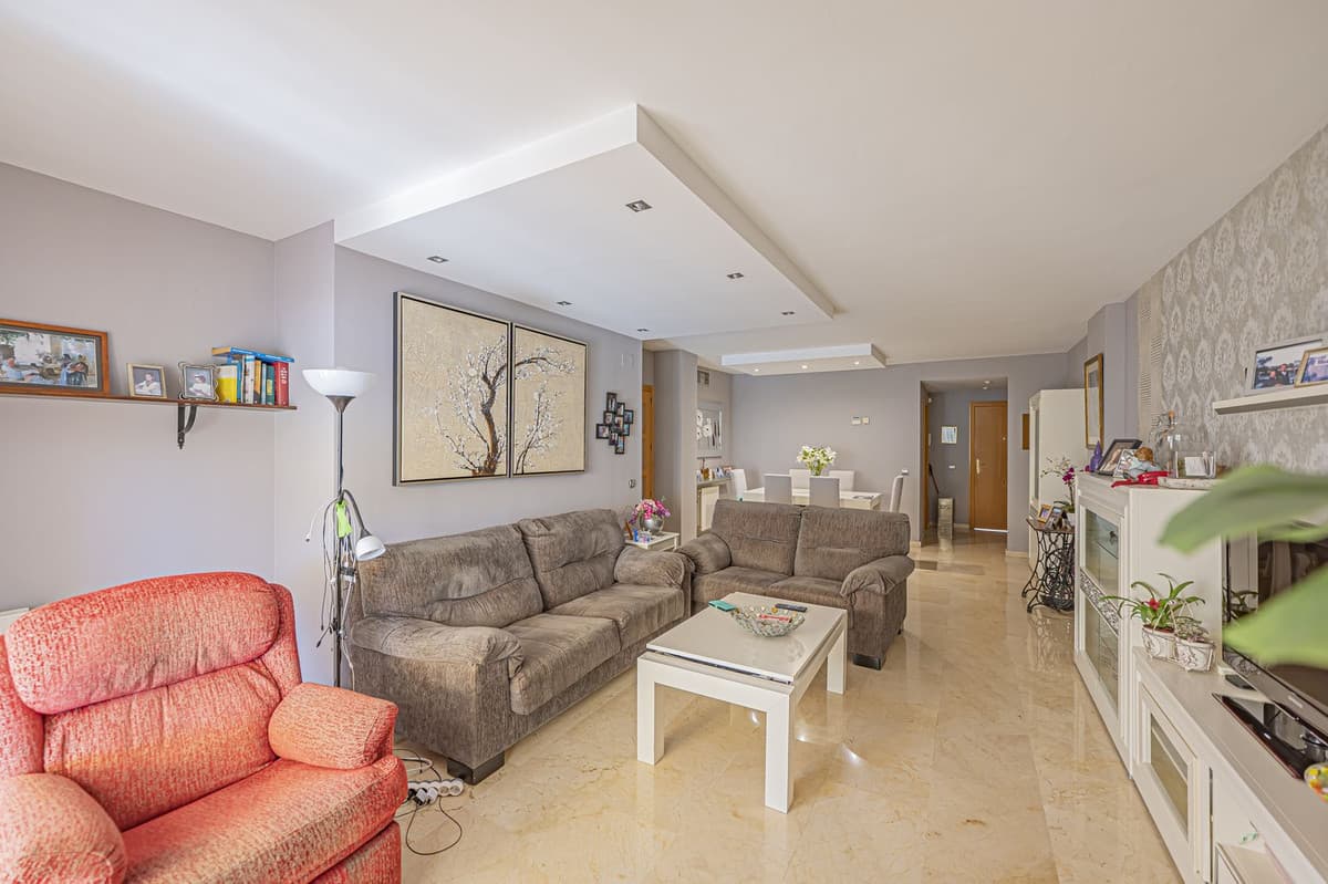 Middle Floor Apartment in Guadalmina Alta — photo 6 of 10