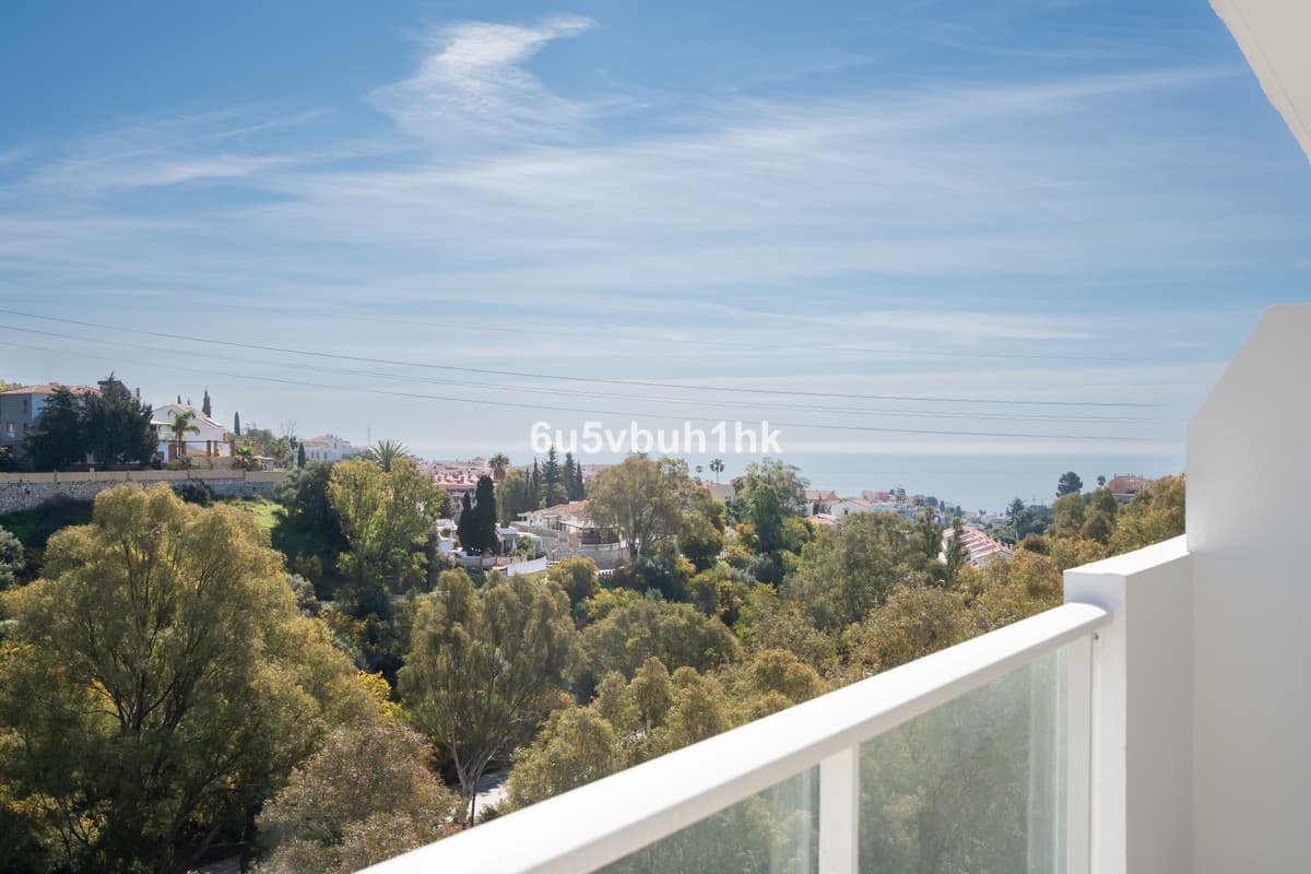 Ground Floor Apartment in Fuengirola — photo 3 of 10
