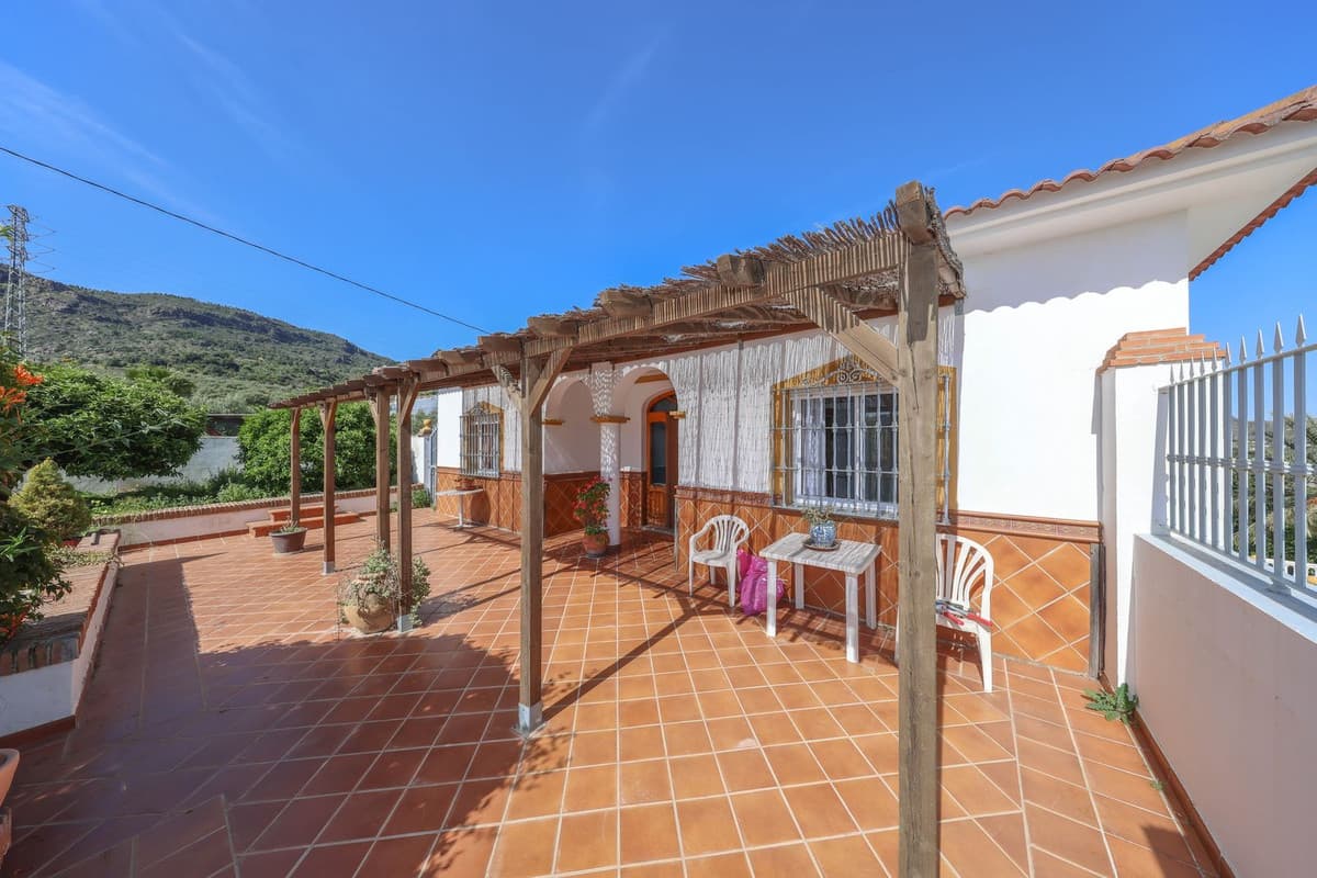 Cortijo in Alora — photo 1 of 10