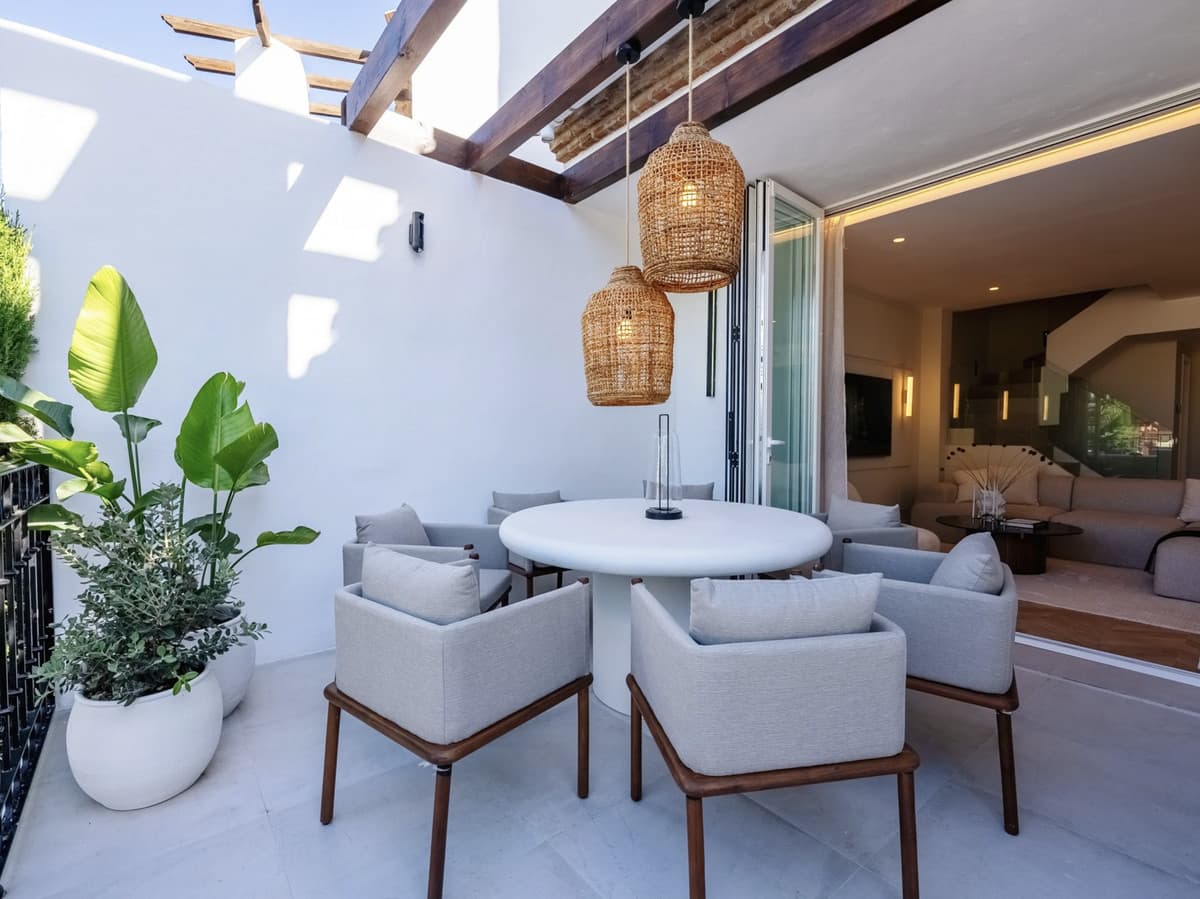 Townhouse in The Golden Mile — photo 10 of 10