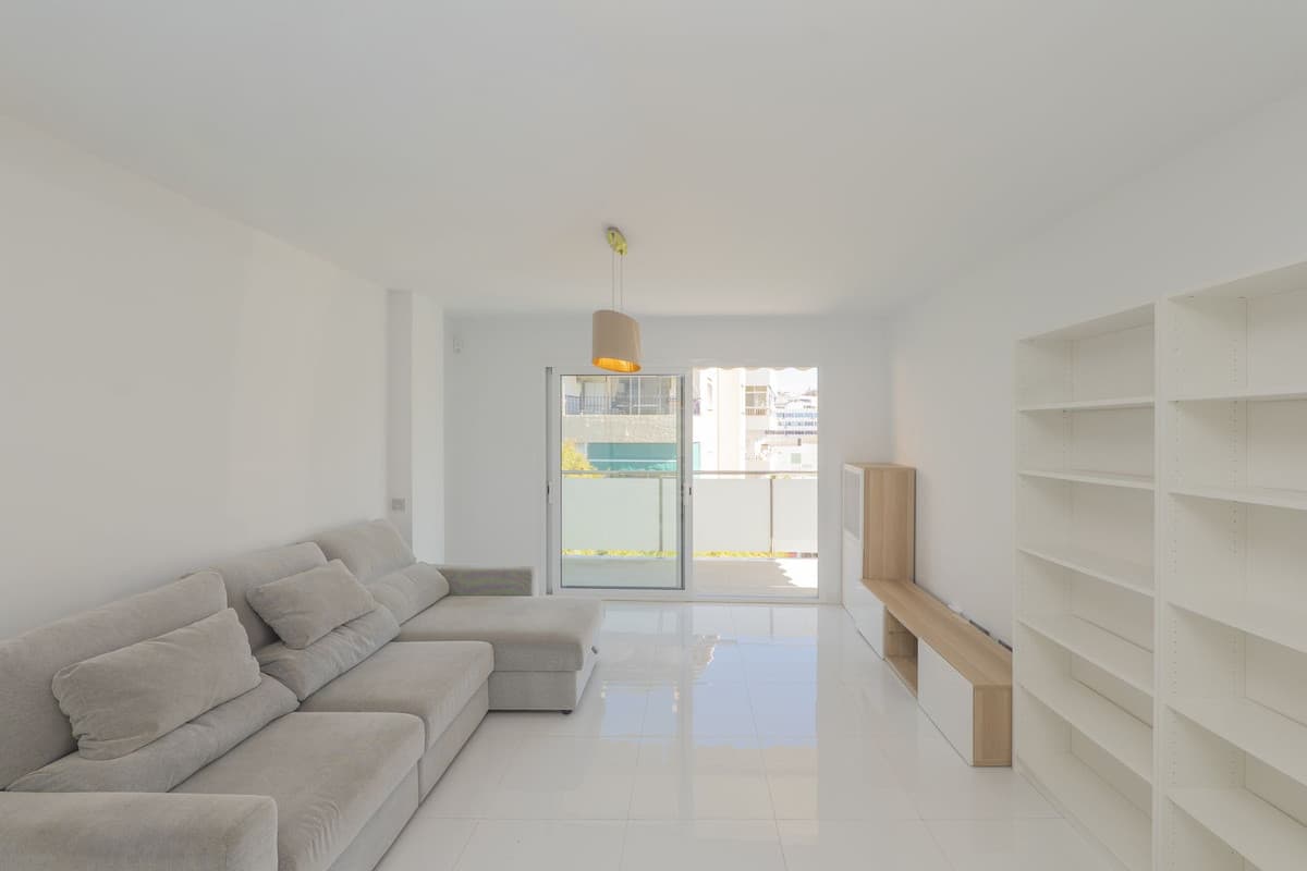 Middle Floor Apartment in Marbella — photo 5 of 10