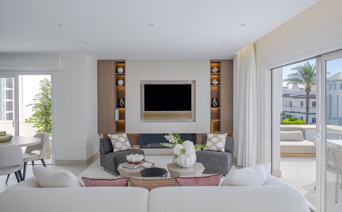 Penthouse in New Golden Mile — photo 3 of 10