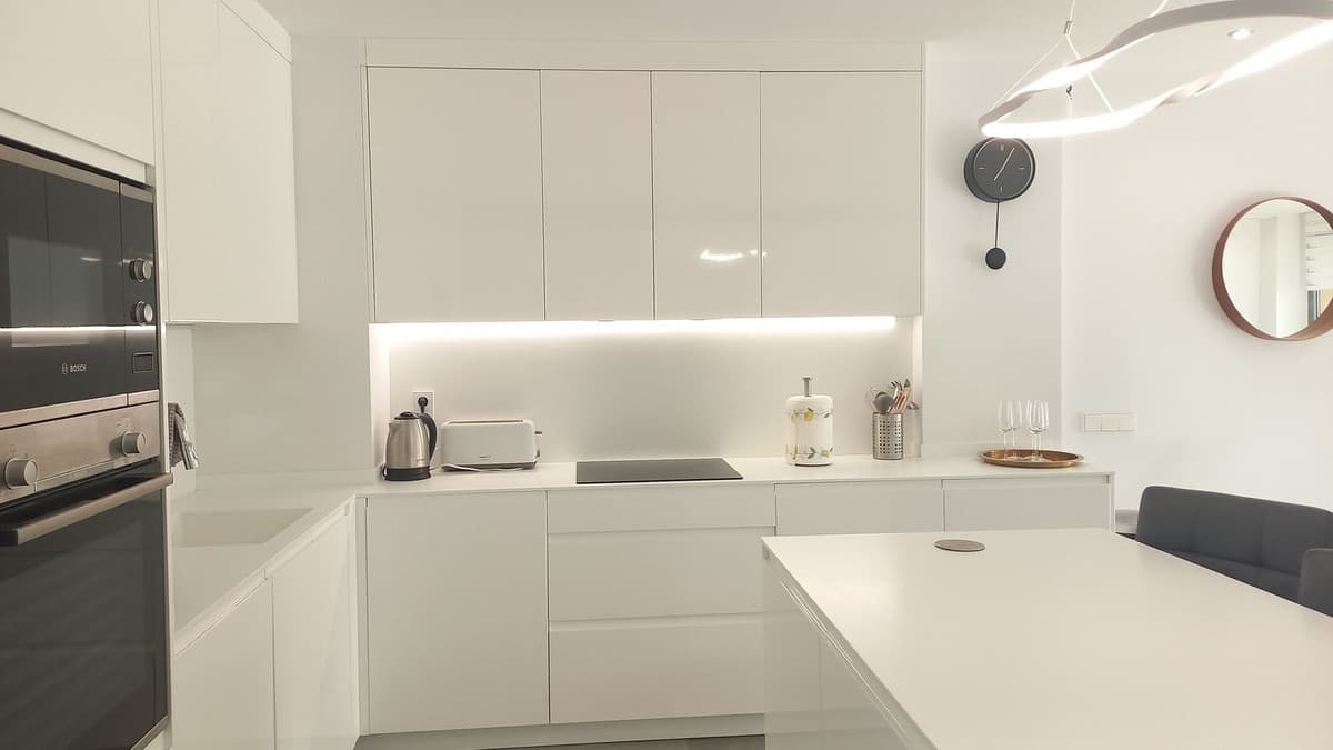 Townhouse in El Chaparral — photo 9 of 10