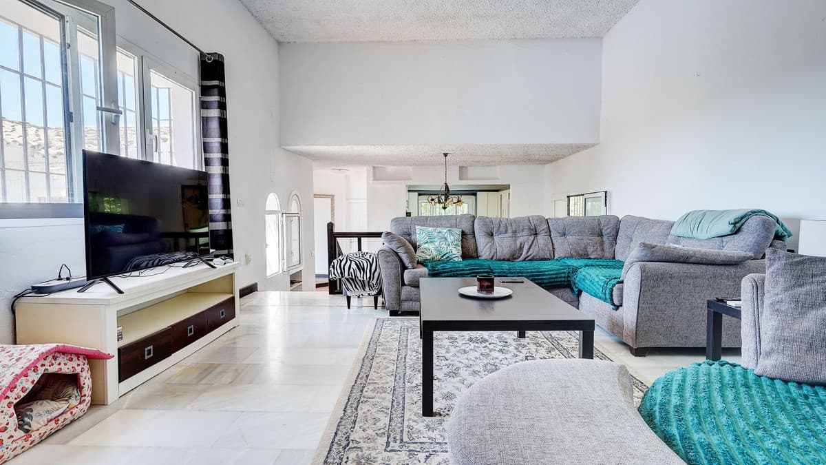 Detached Villa in Sierrezuela — photo 6 of 10
