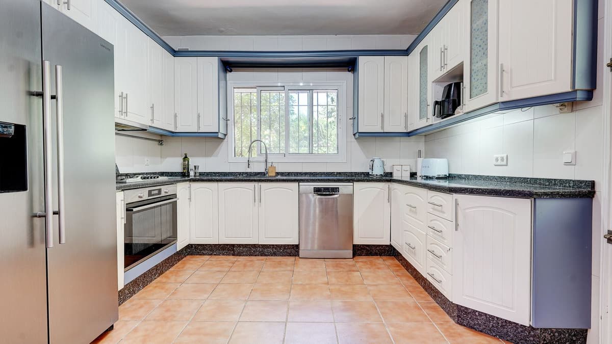 Detached Villa in Sierrezuela — photo 9 of 10
