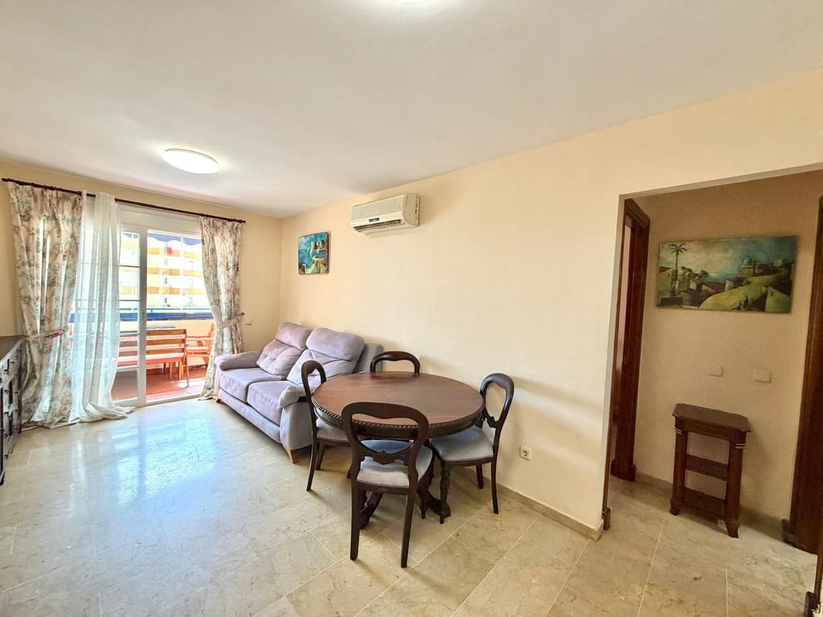 Middle Floor Apartment in Benalmadena — photo 7 of 10