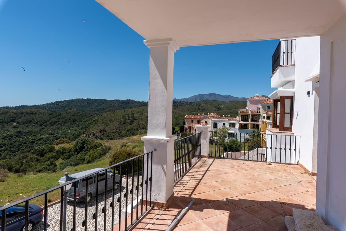Townhouse in Benahavís — photo 7 of 10