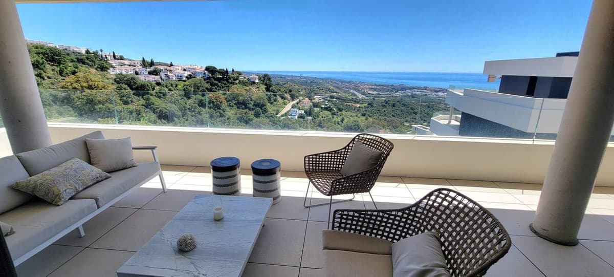 Penthouse in Altos de los Monteros — photo 2 of 10