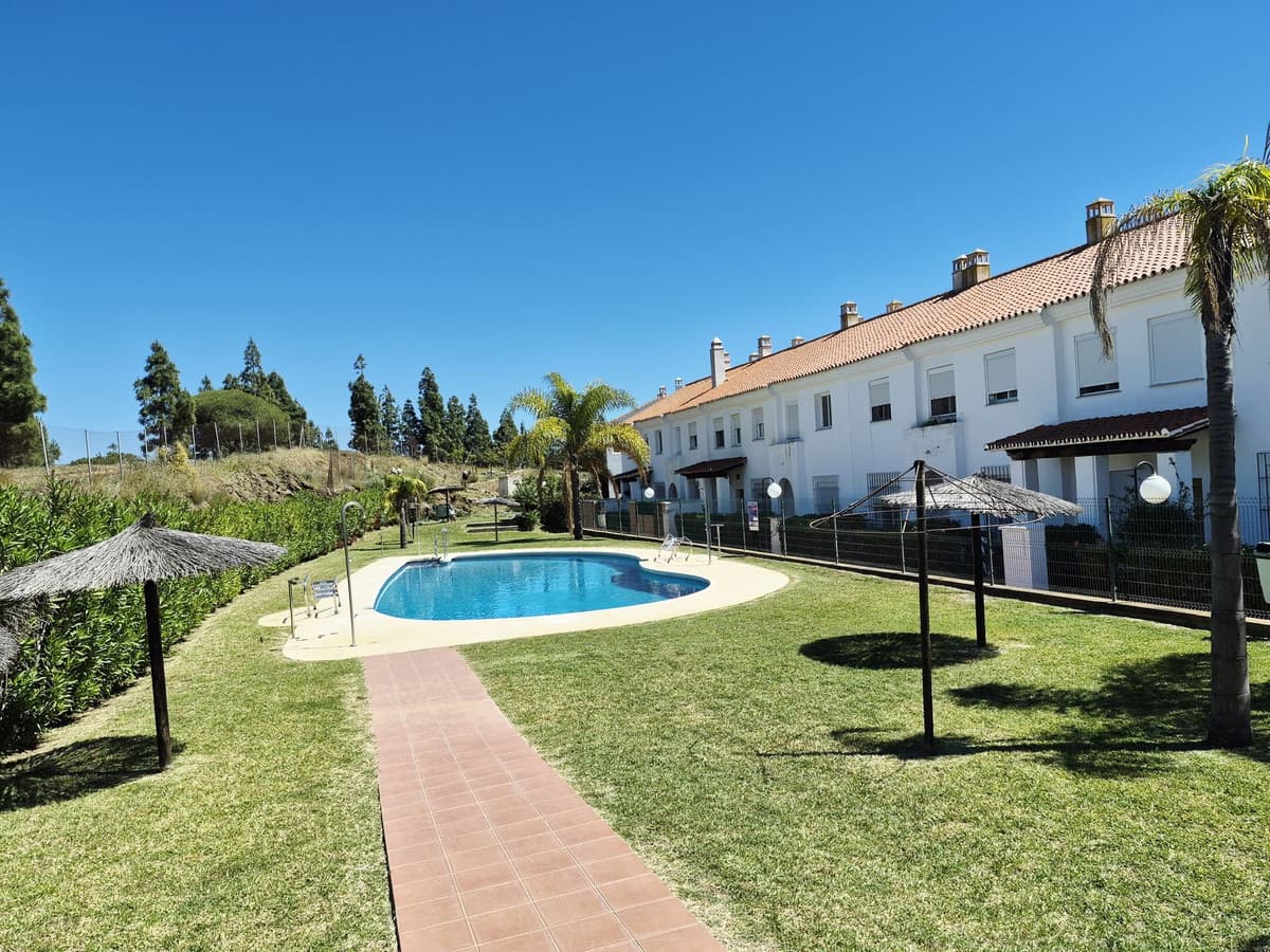 Townhouse in La Cala de Mijas — photo 1 of 10