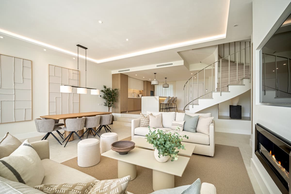 Townhouse in La Quinta — photo 4 of 10
