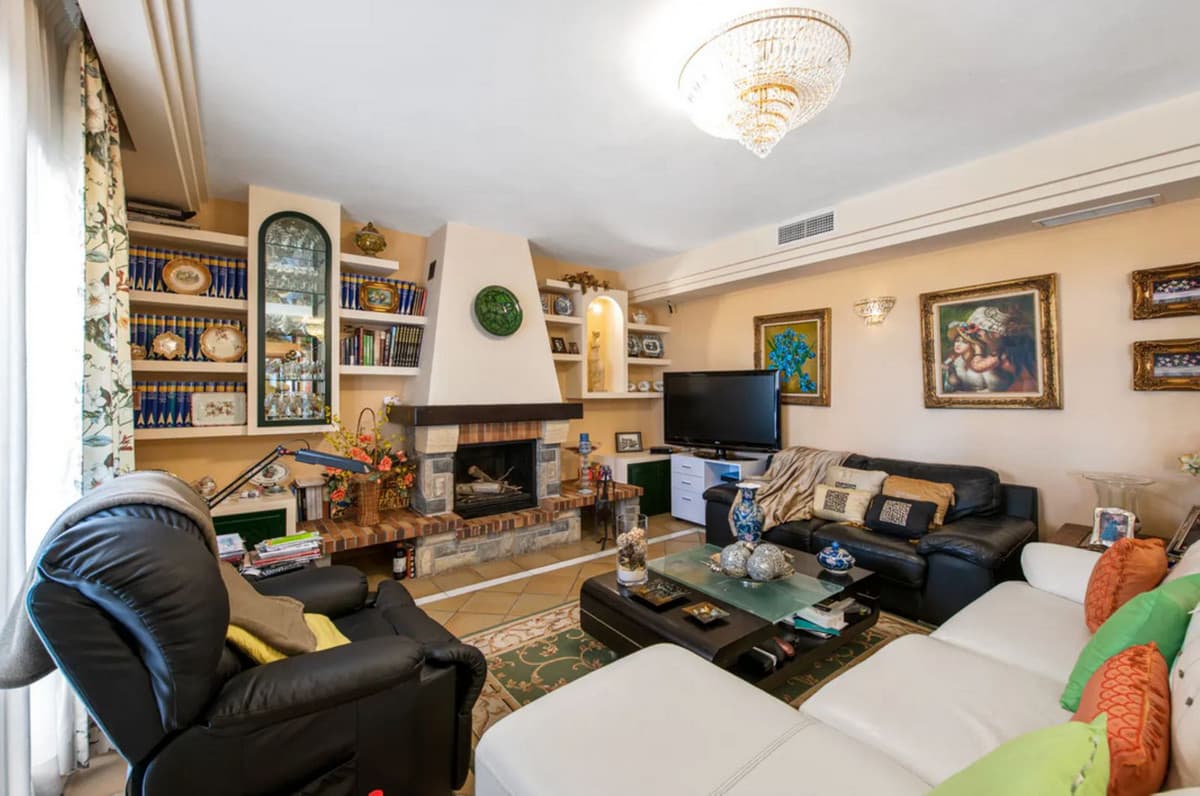 Detached Villa in Estepona — photo 9 of 10