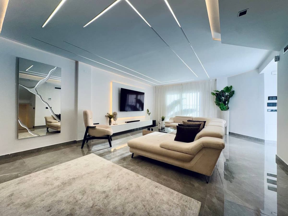 Townhouse in Marbella — photo 3 of 10