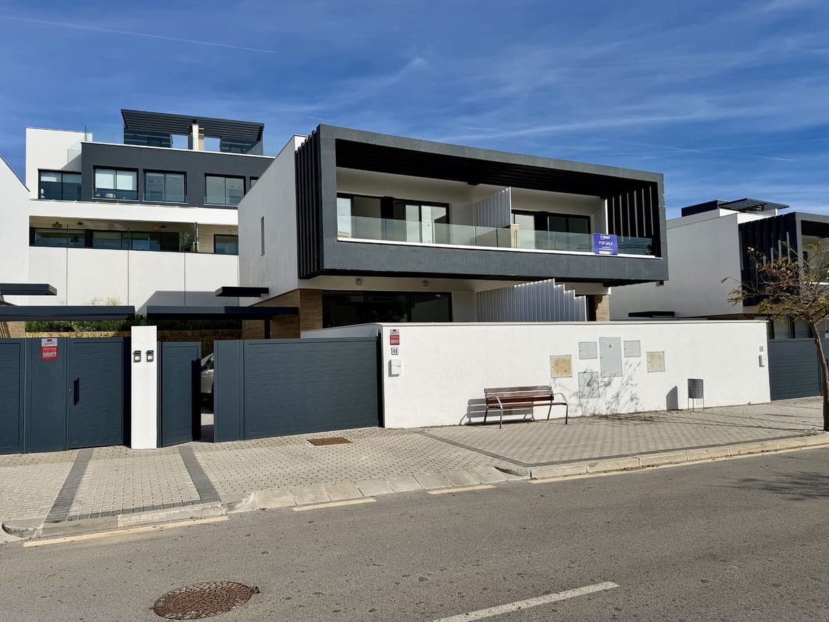 Semi-Detached House in Atalaya — photo 2 of 10