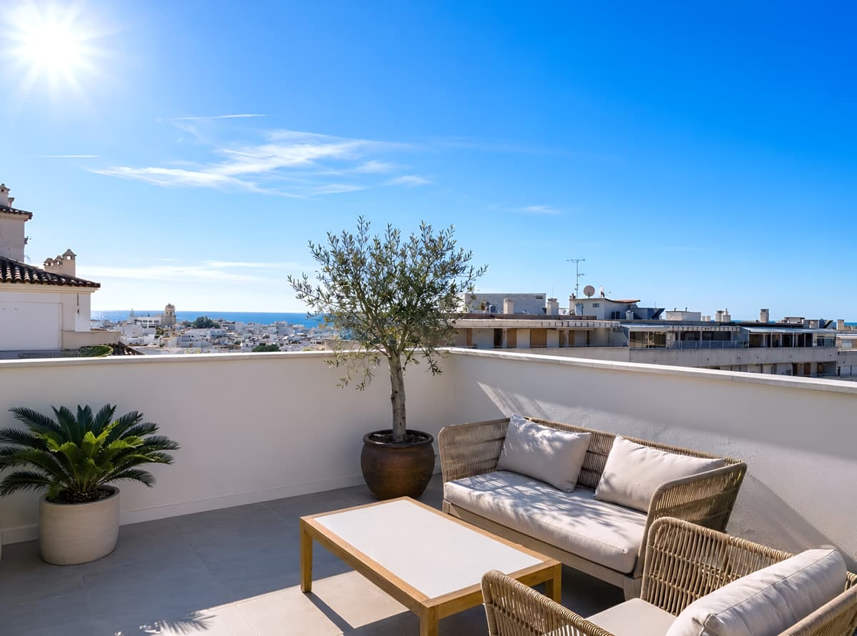 Penthouse in Estepona — photo 1 of 10