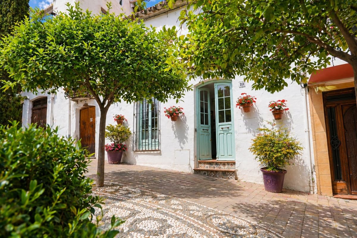 Townhouse in Estepona — photo 2 of 10