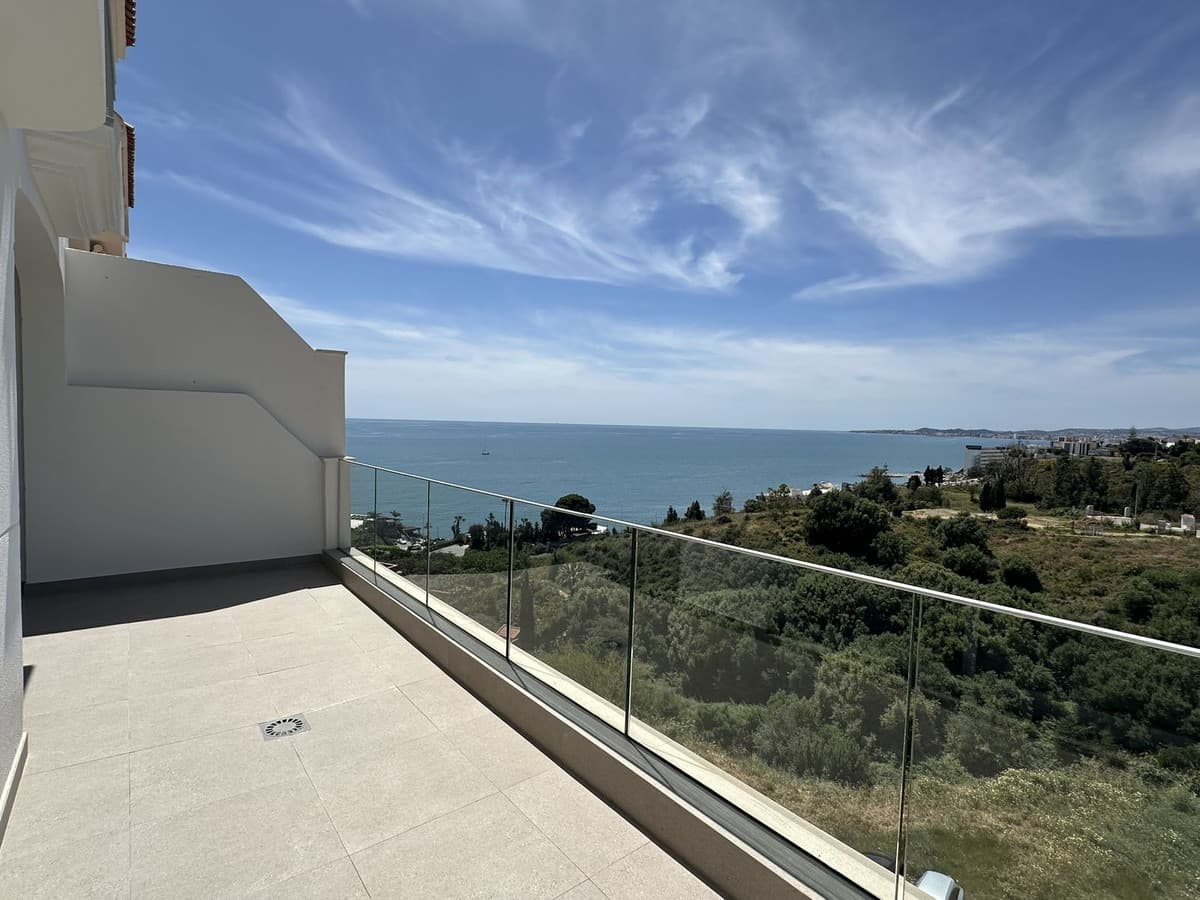 Townhouse in Torrequebrada — photo 1 of 10