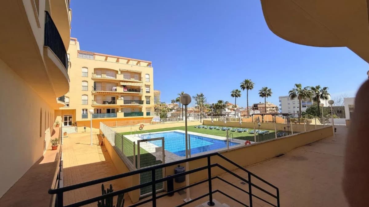 Middle Floor Apartment in Casares — photo 1 of 10