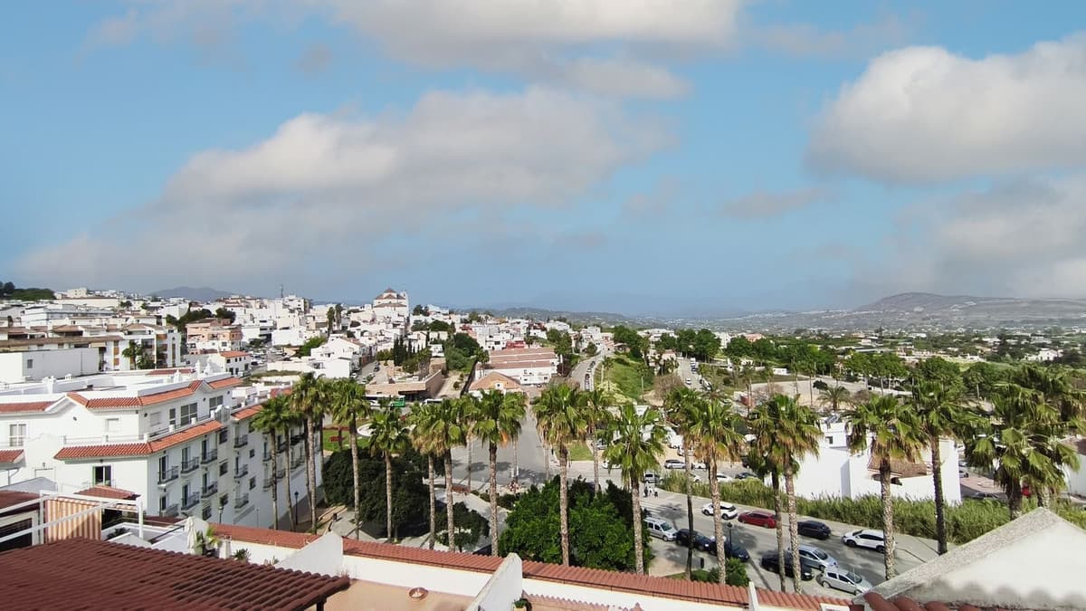 Penthouse in Alhaurín el Grande — photo 1 of 10