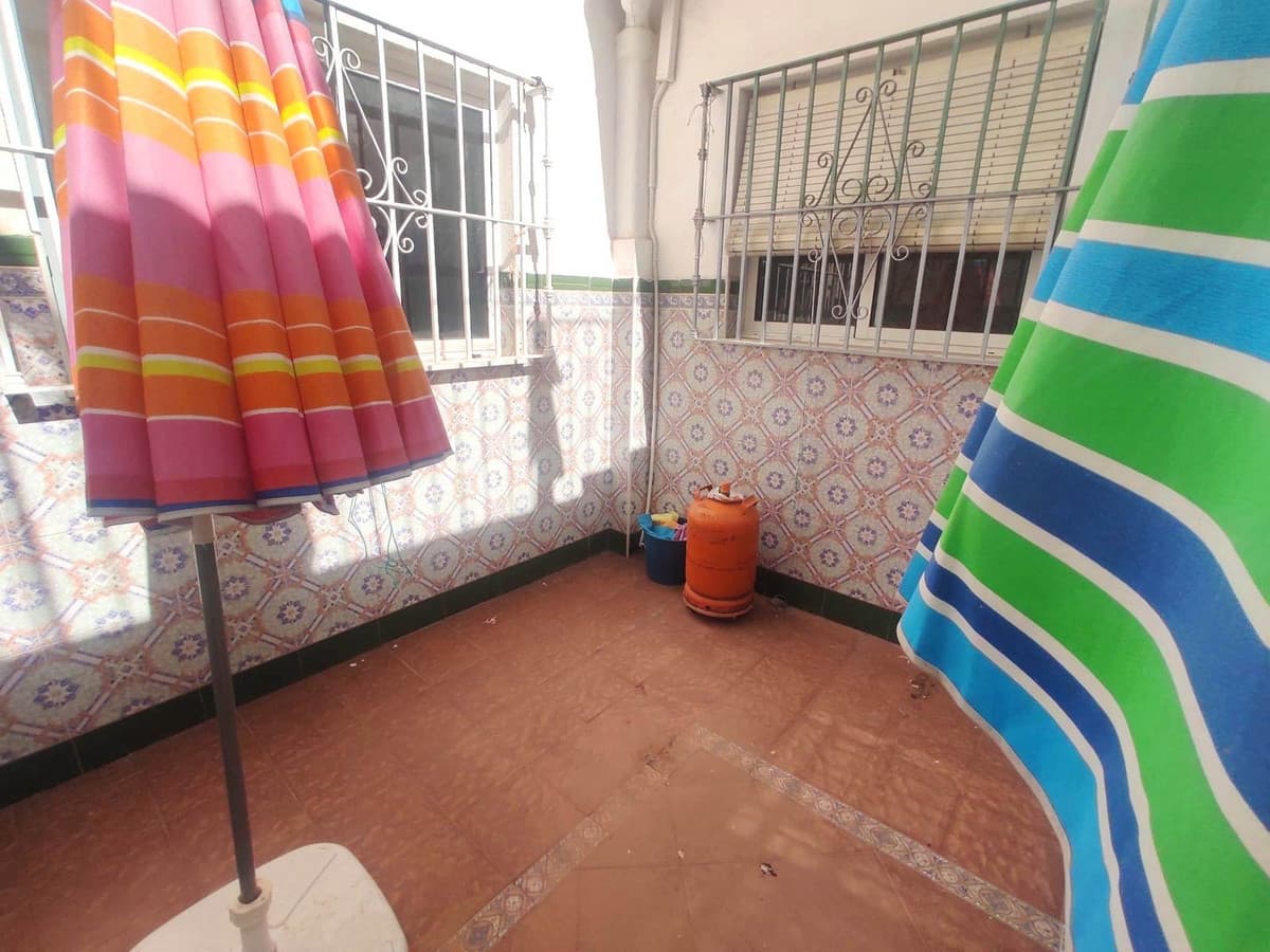 Townhouse in Capuchinos — photo 10 of 10