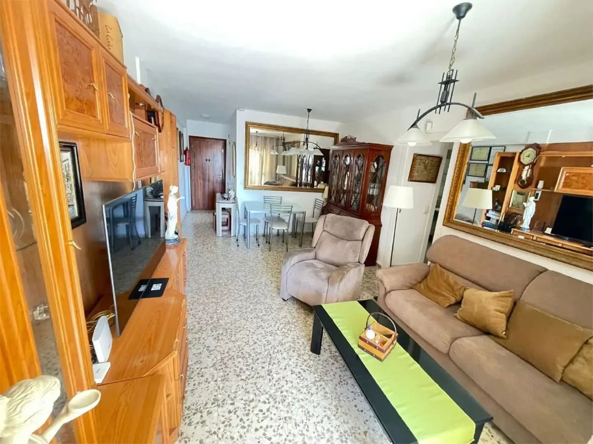 Middle Floor Apartment in Marbella — photo 5 of 10